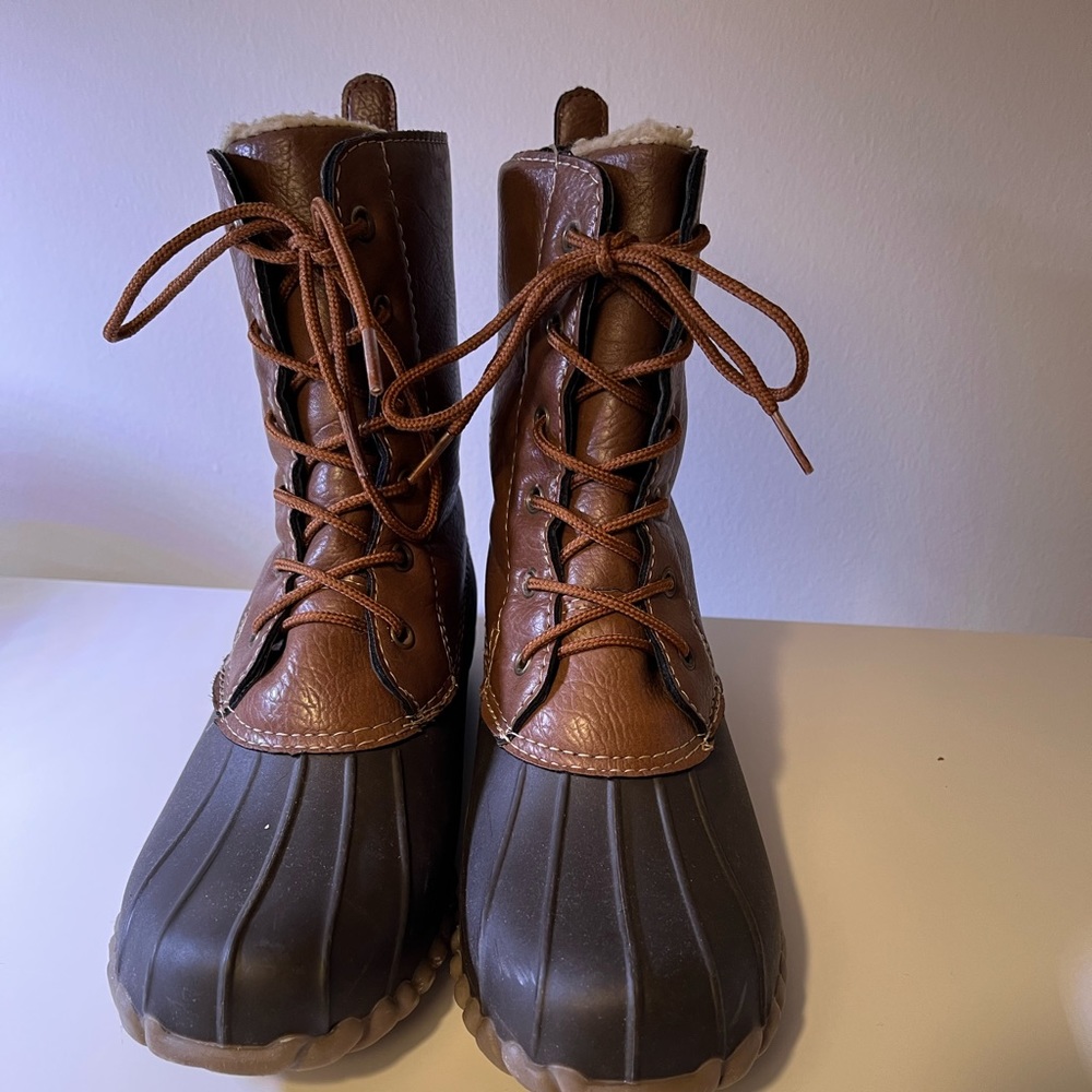 Bearpaw Duck boots